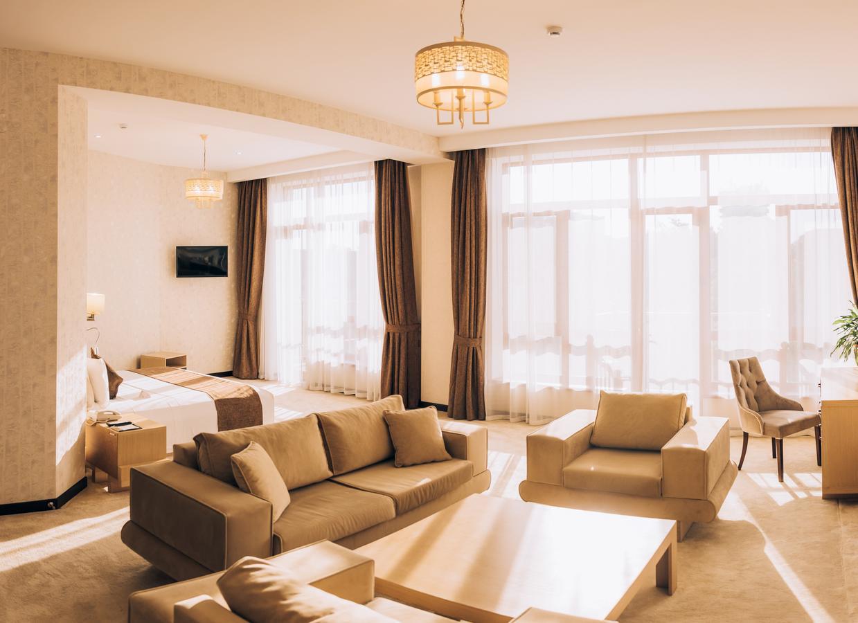 Megapolis Hotel Šymkent Exteriér fotografie