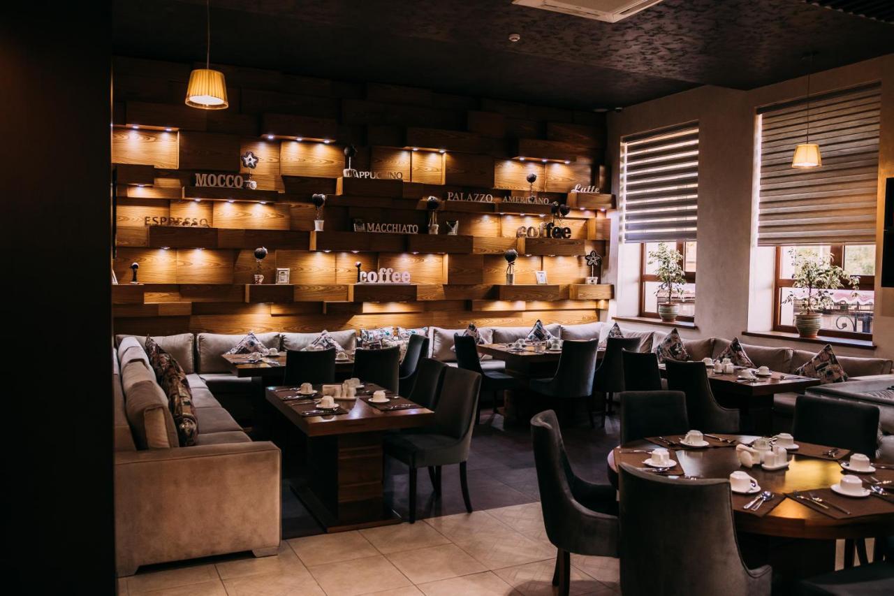 Megapolis Hotel Šymkent Exteriér fotografie